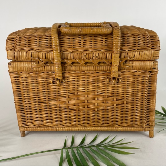 Unbranded Other Vtg Boho Wicker Picnic Sewing Basket W Folding